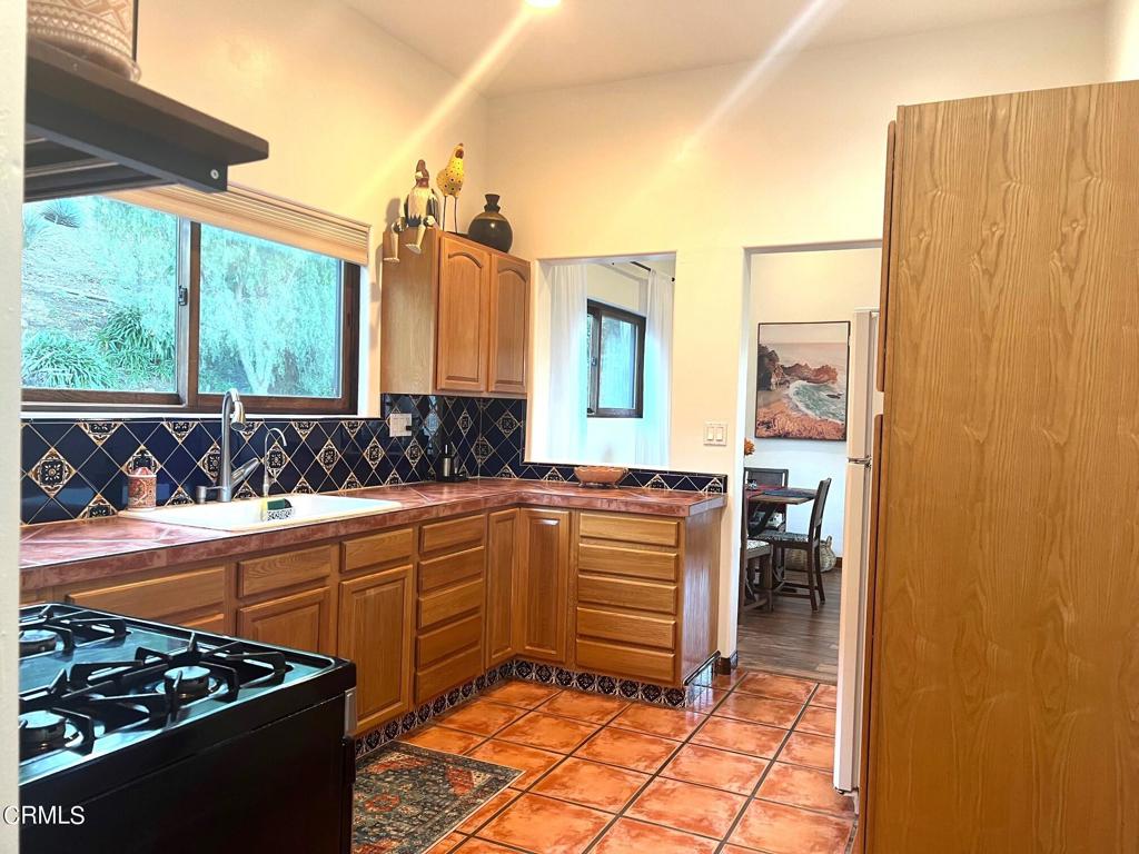 MLS #V1-33697 image #6