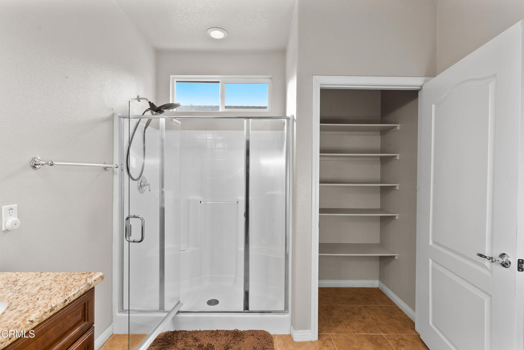 MLS #V1-33700 image #11