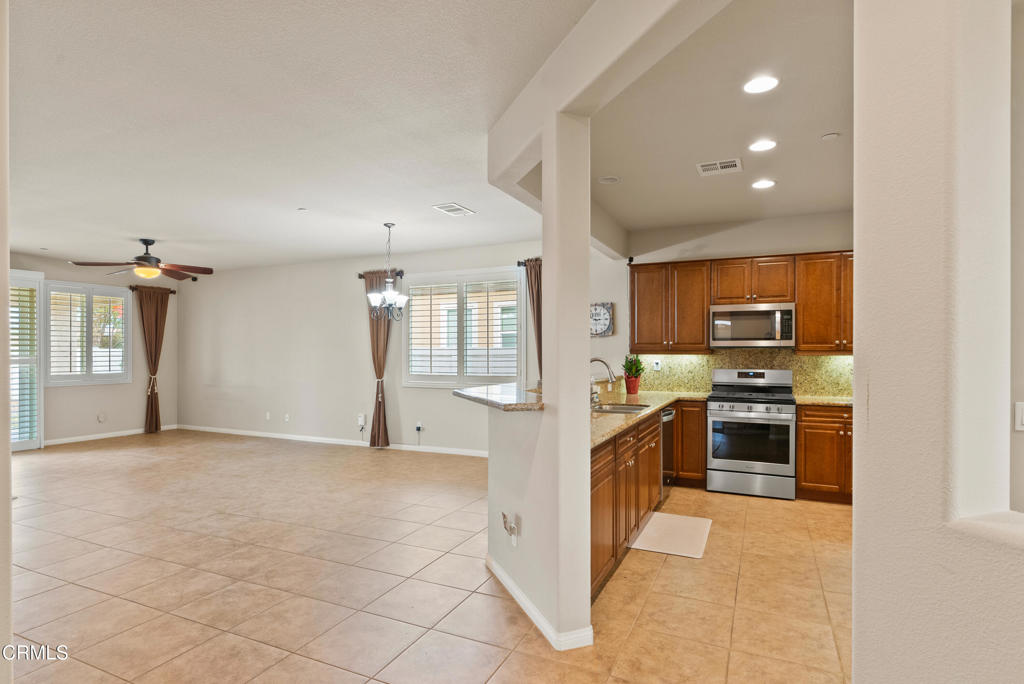 MLS #V1-33700 image #2