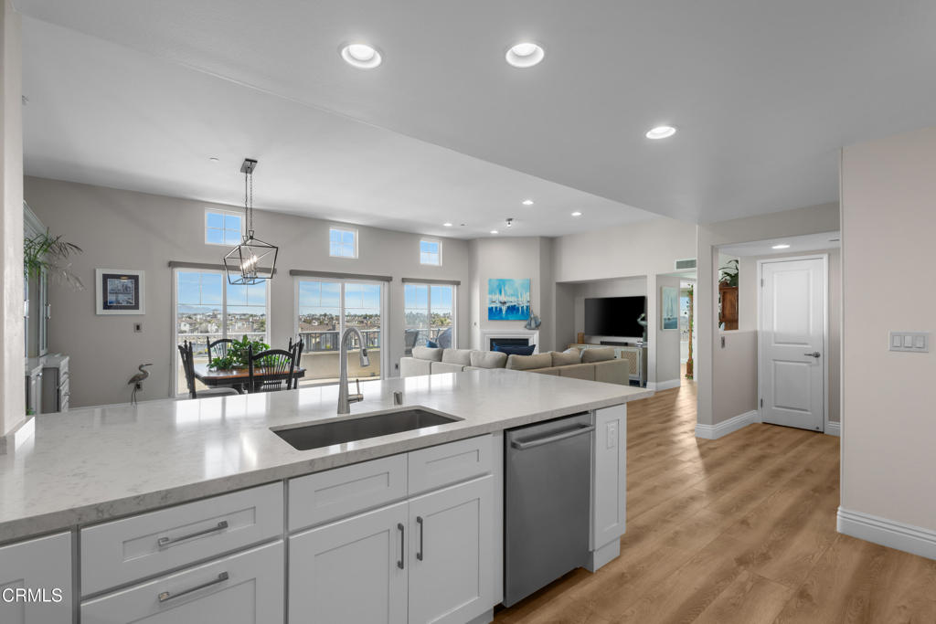 MLS #V1-33701 image #13