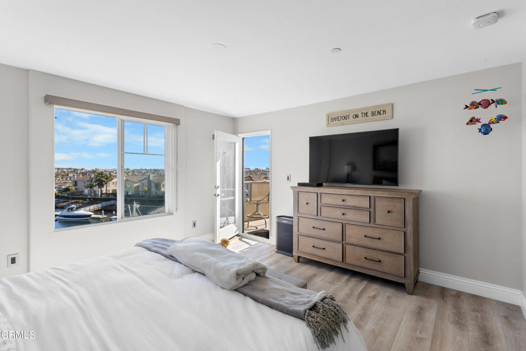 MLS #V1-33701 image #15