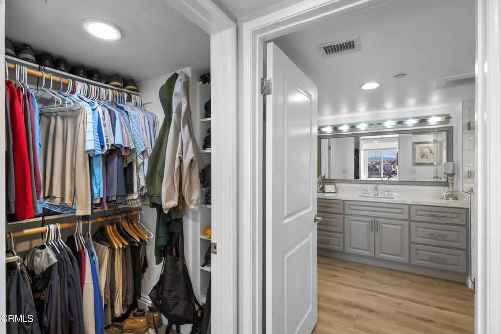 MLS #V1-33701 image #21