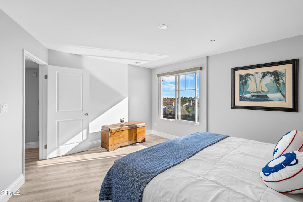 MLS #V1-33701 image #25