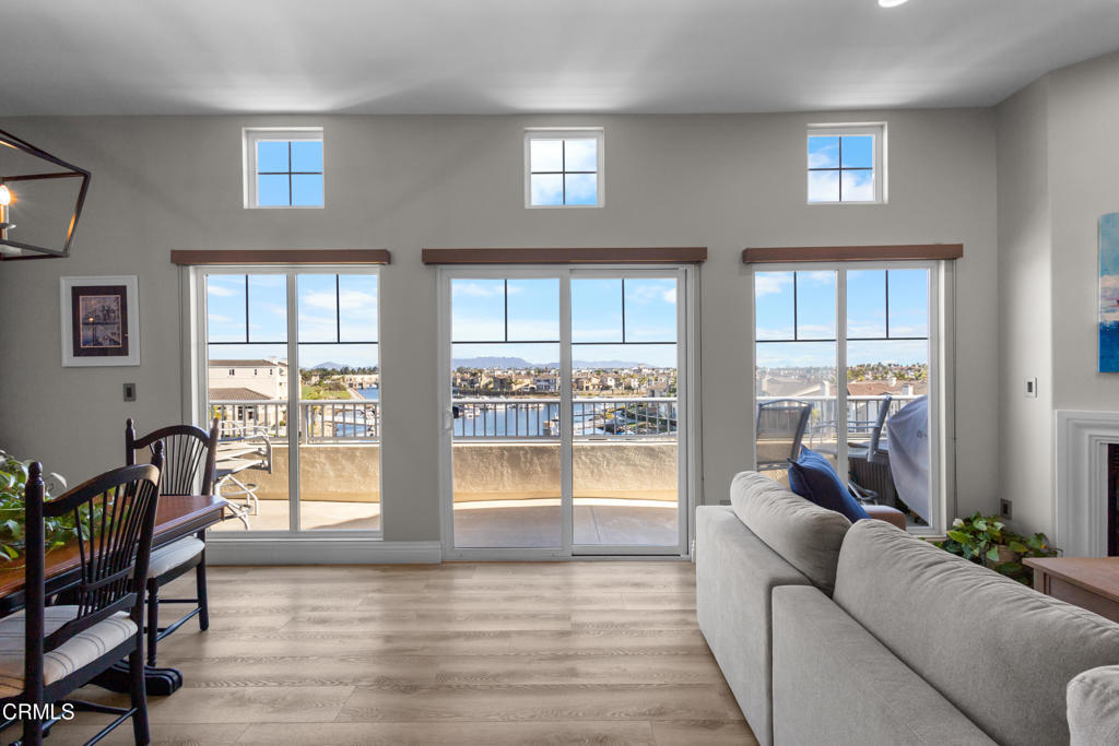 MLS #V1-33701 image #32