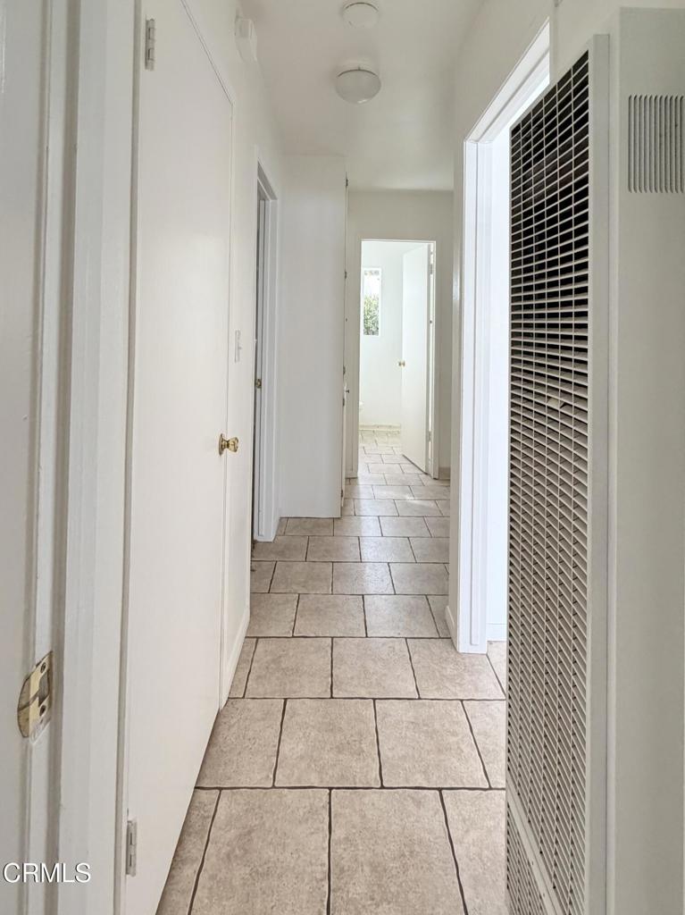 MLS #V1-33702 image #3