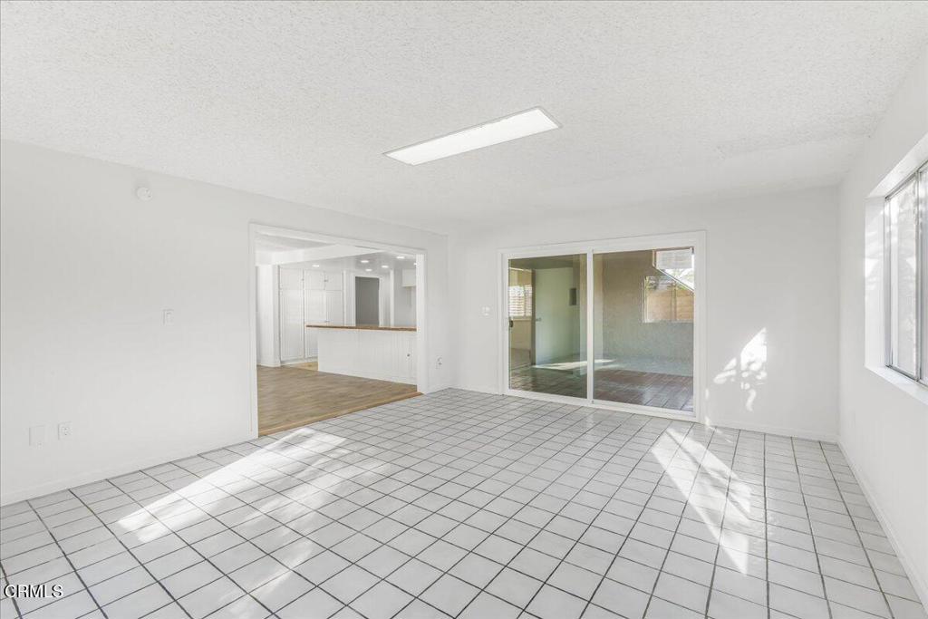 MLS #V1-33705 image #12