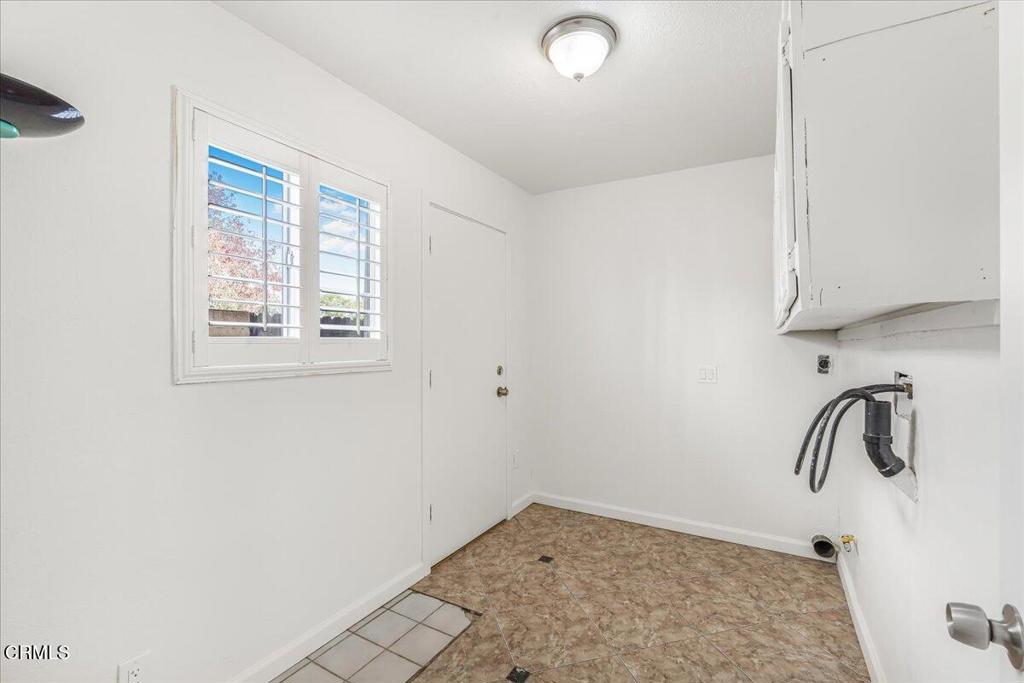 MLS #V1-33705 image #14