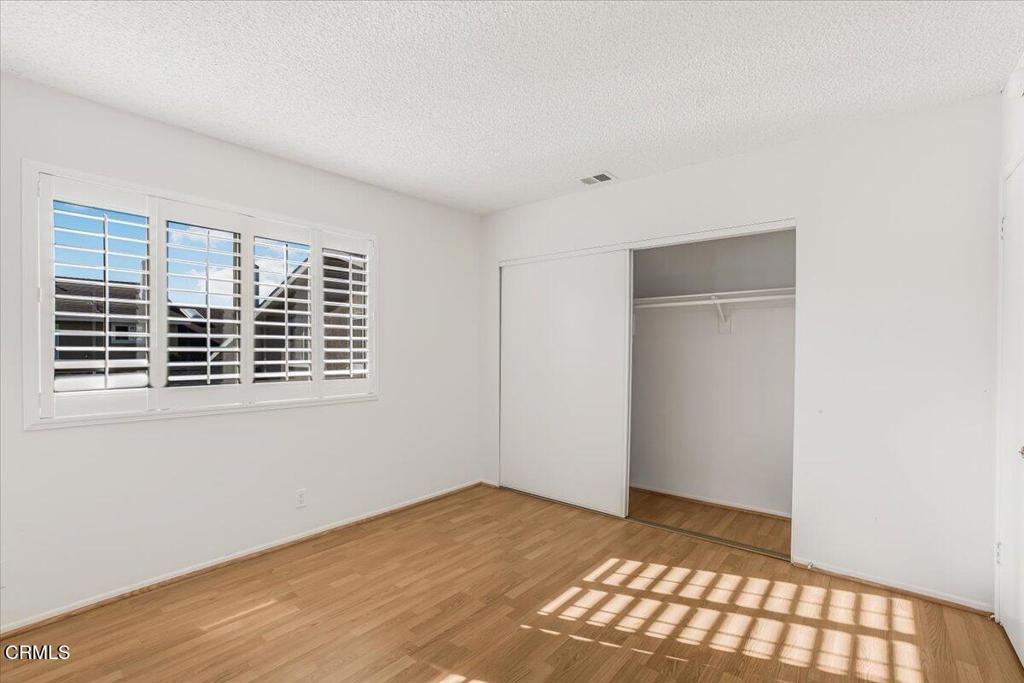 MLS #V1-33705 image #33