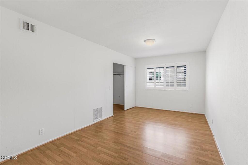 MLS #V1-33705 image #35