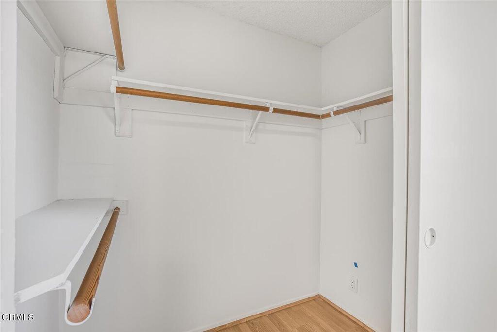 MLS #V1-33705 image #36