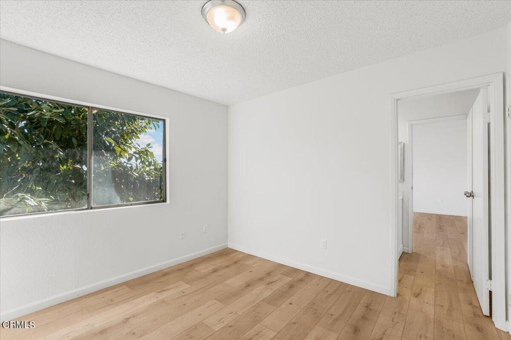 MLS #V1-33705 image #44