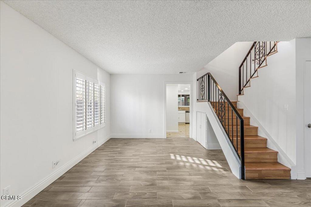 MLS #V1-33705 image #7