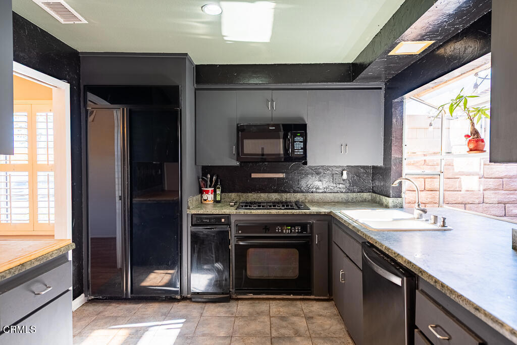 MLS #V1-33707 image #7