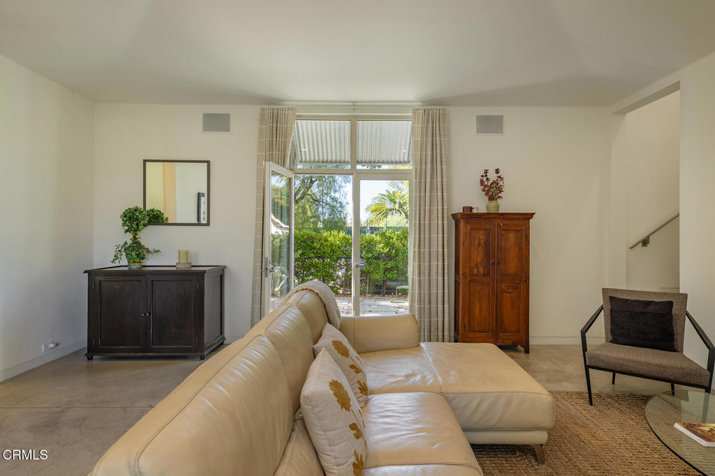 MLS #V1-33708 image #11