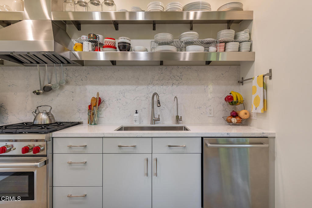 MLS #V1-33708 image #19