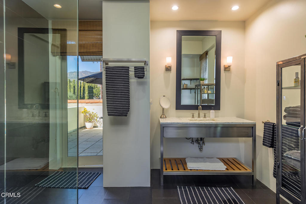 MLS #V1-33708 image #31