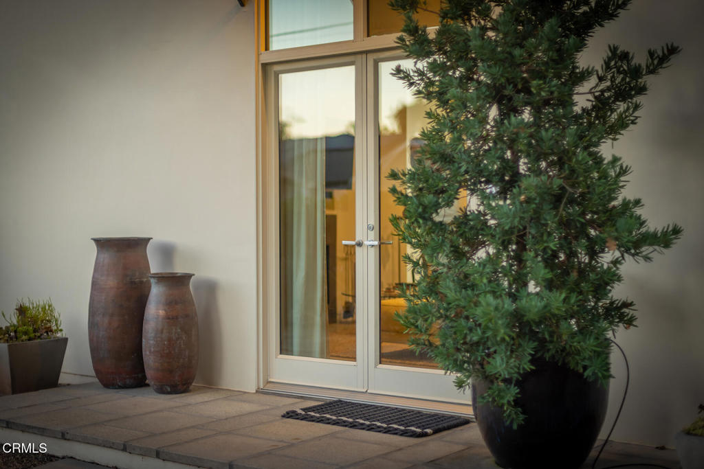 MLS #V1-33708 image #8