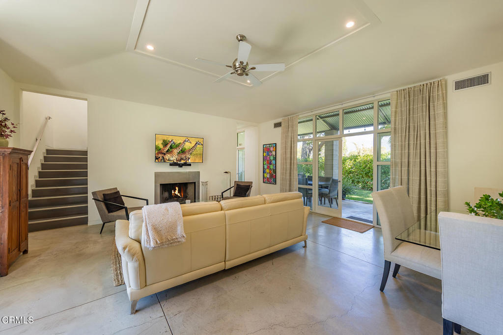 MLS #V1-33708 image #9