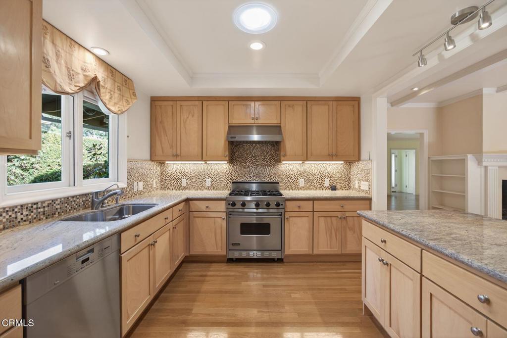 MLS #V1-33710 image #5