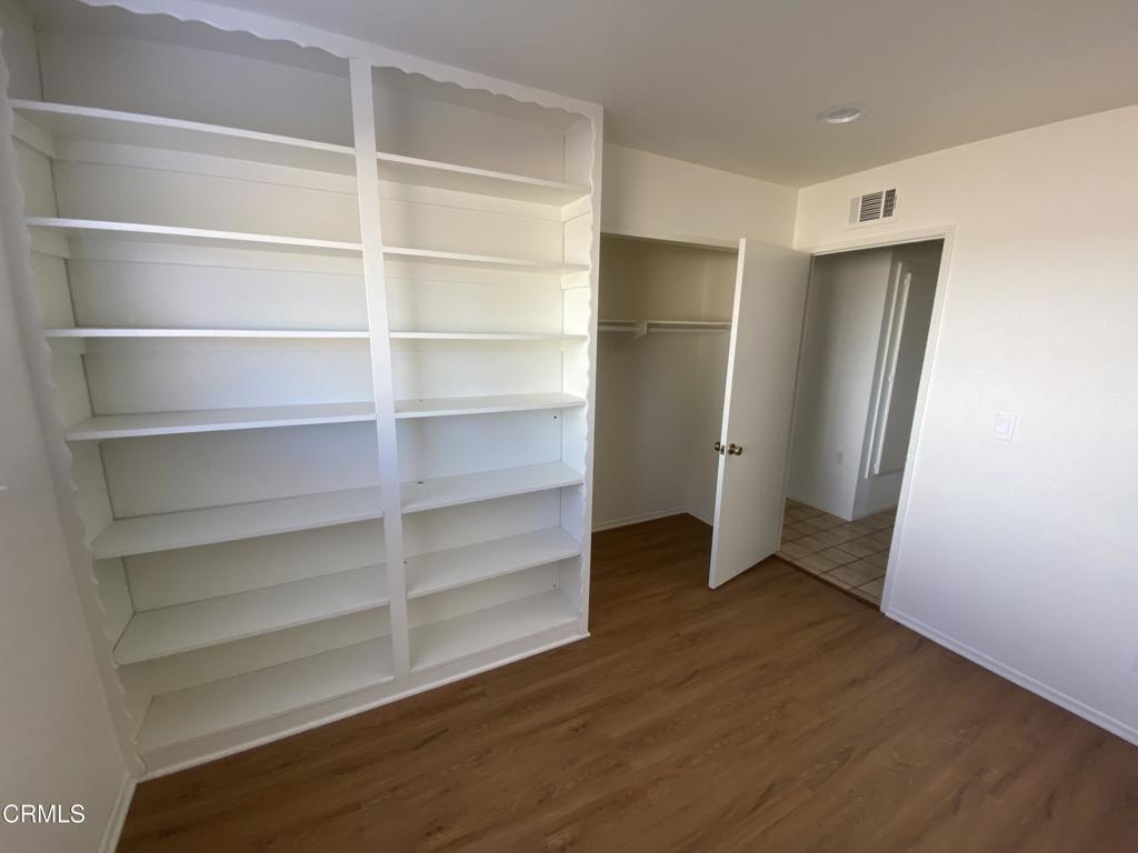 MLS #V1-33713 image #12