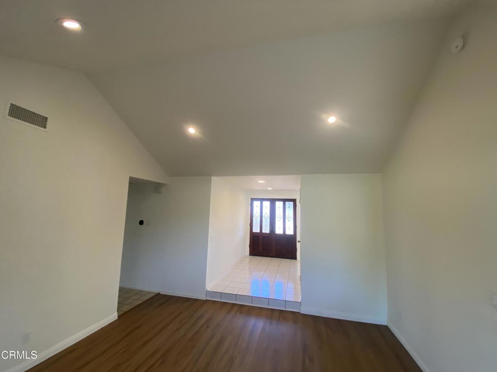 MLS #V1-33713 image #5