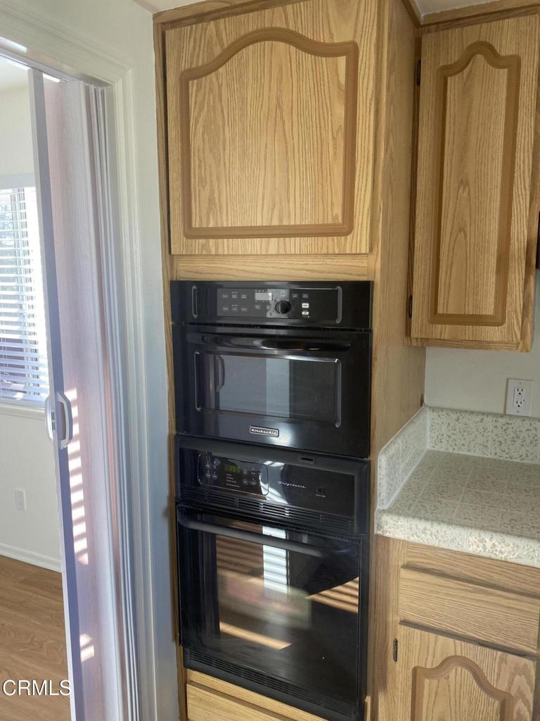 MLS #V1-33713 image #9