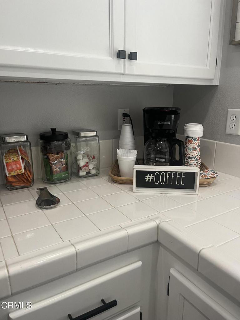 MLS #V1-33714 image #4