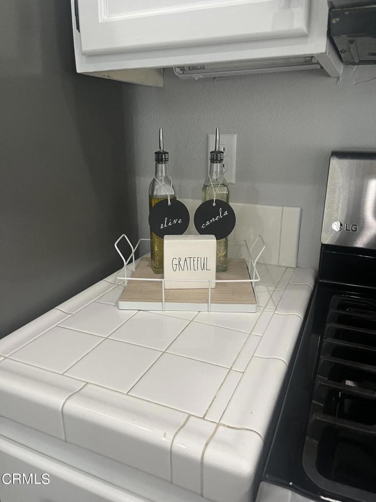 MLS #V1-33714 image #5