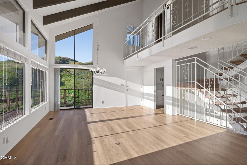 MLS #V1-33716 image #28