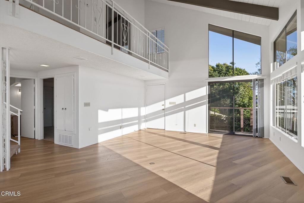 MLS #V1-33716 image #31