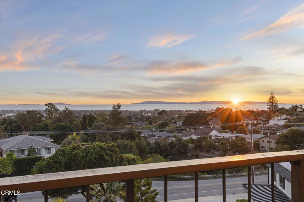 MLS #V1-33716 image #4