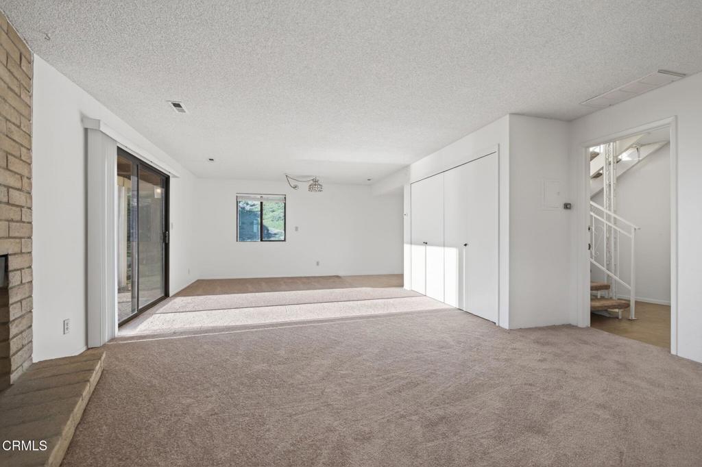 MLS #V1-33716 image #47