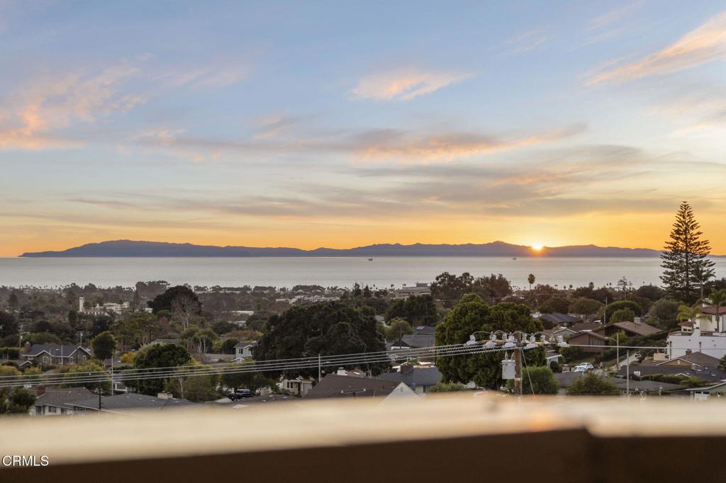 MLS #V1-33716 image #5