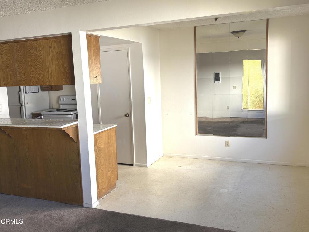 MLS #V1-33718 image #3