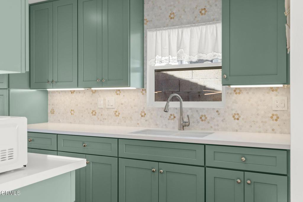 MLS #V1-33720 image #4