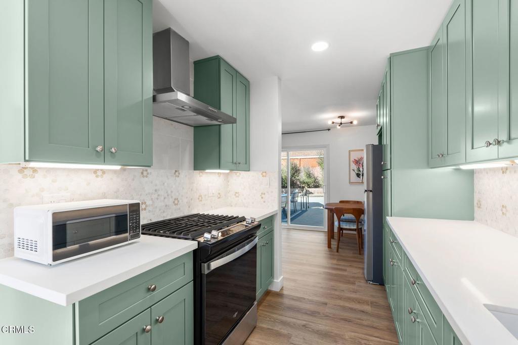 MLS #V1-33720 image #5