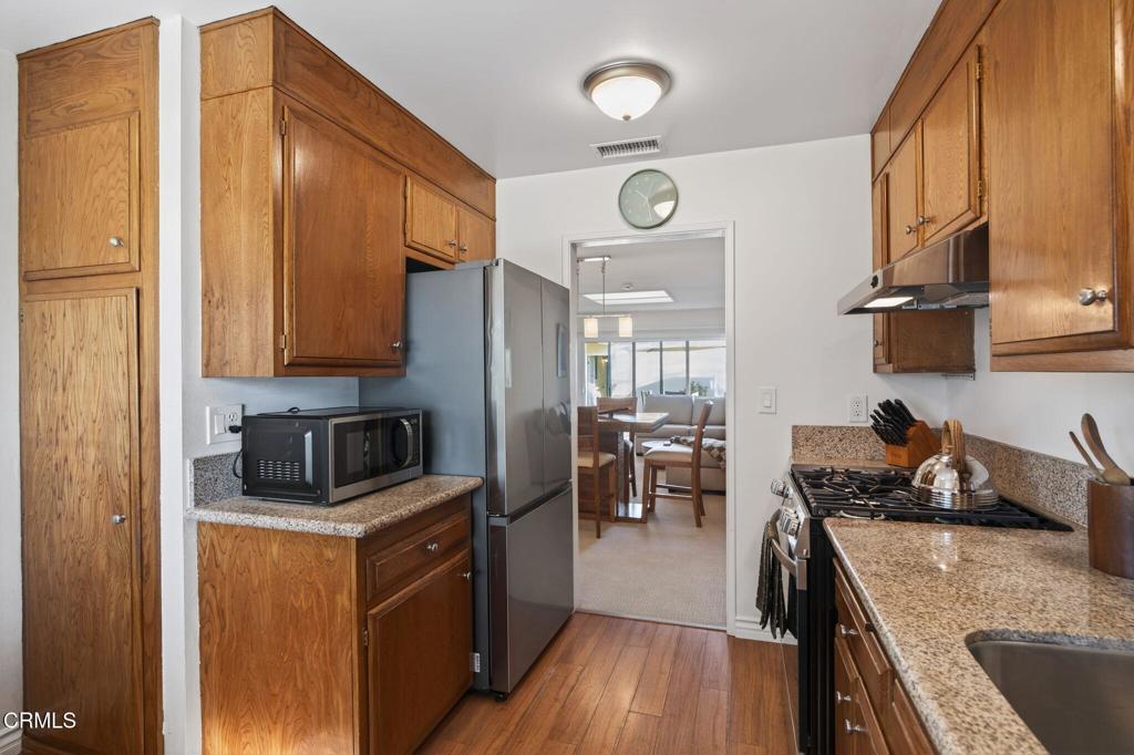 MLS #V1-33722 image #15