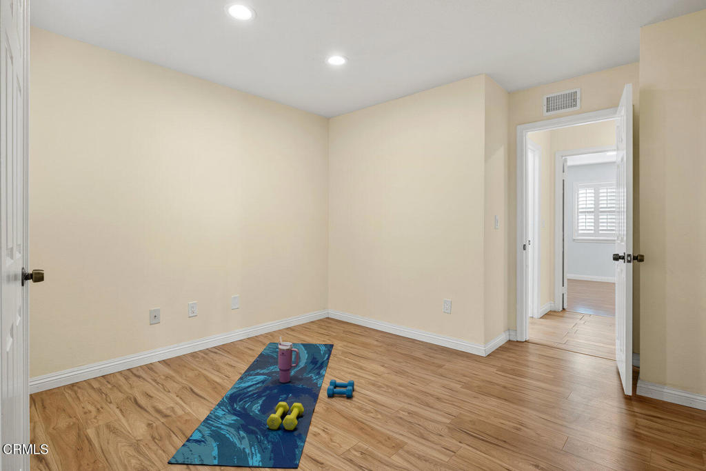 MLS #V1-33726 image #29