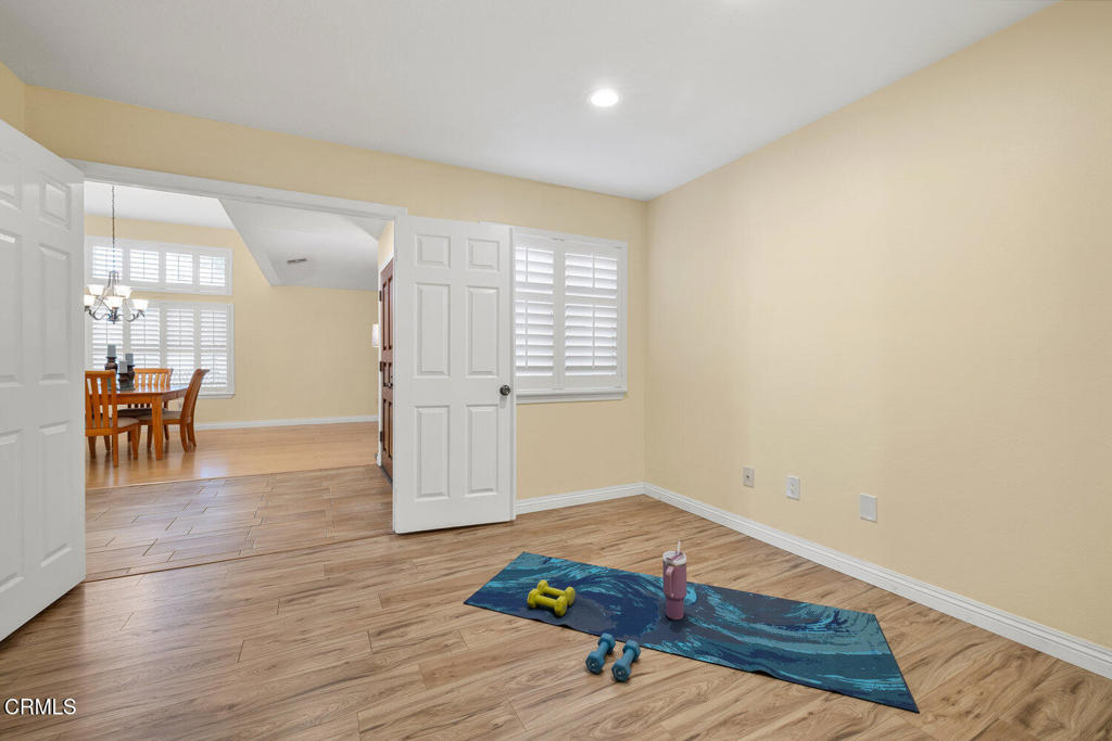 MLS #V1-33726 image #30