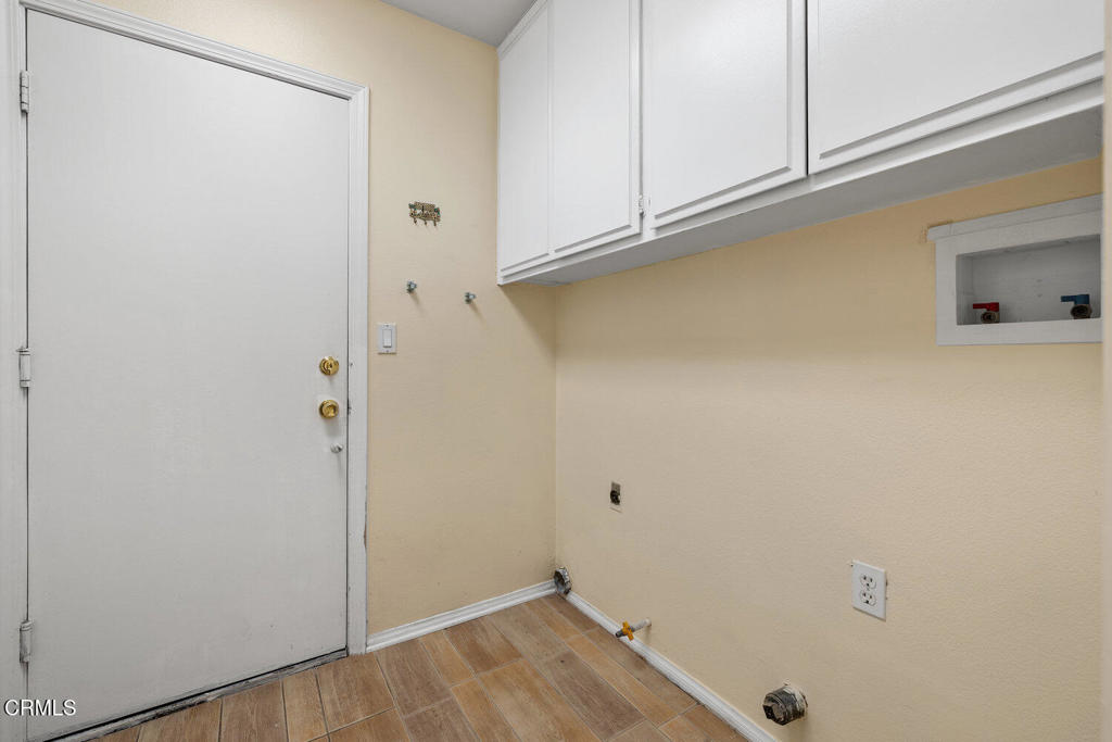 MLS #V1-33726 image #31