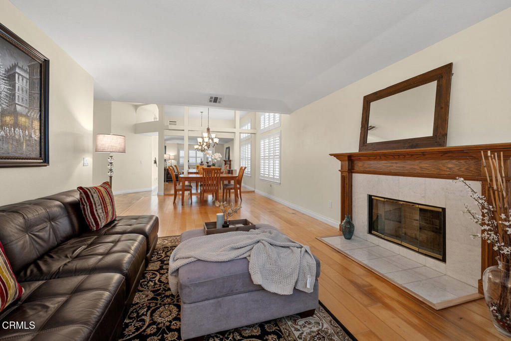 MLS #V1-33726 image #5