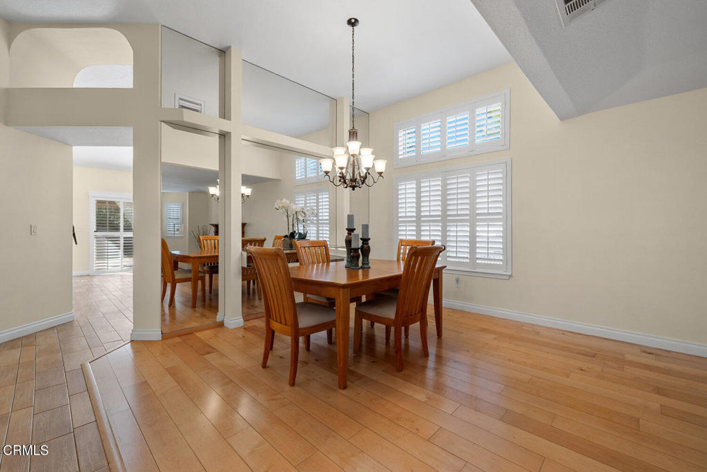 MLS #V1-33726 image #6