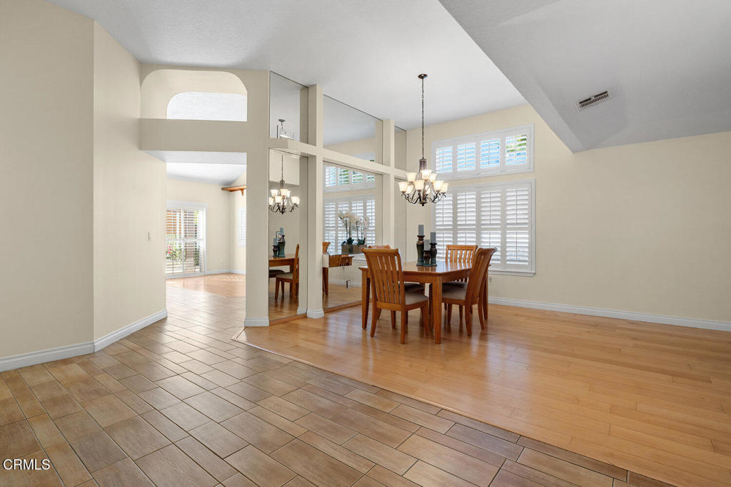 MLS #V1-33726 image #7