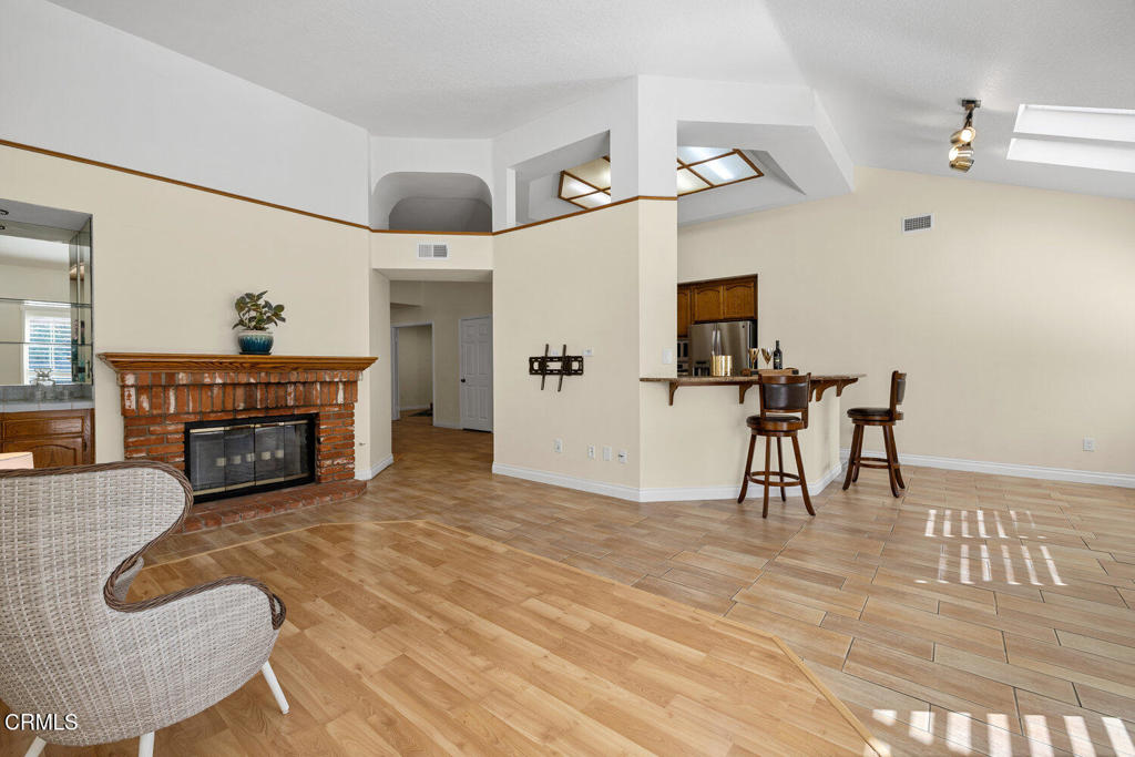 MLS #V1-33726 image #8