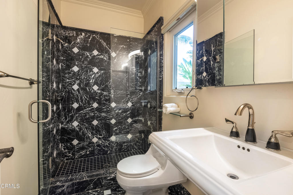 MLS #V1-33727 image #21