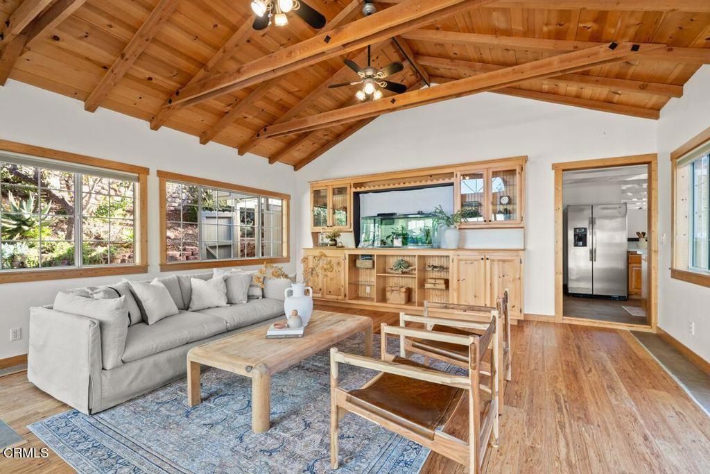 MLS #V1-33729 image #10