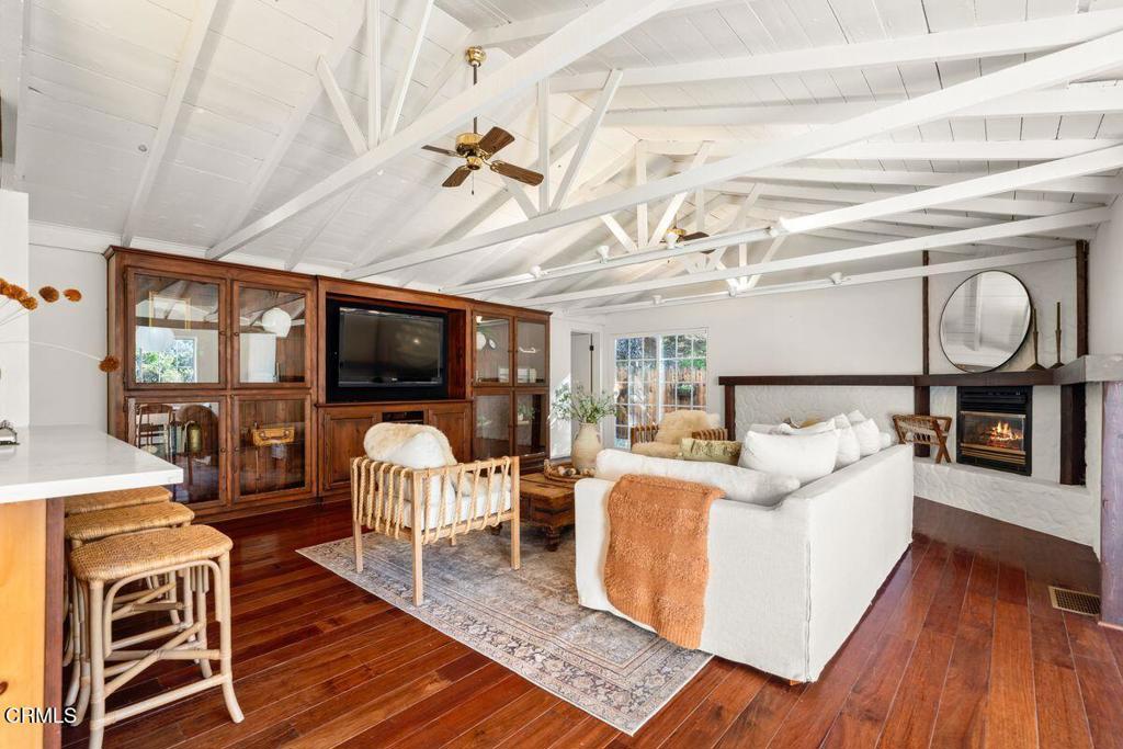 MLS #V1-33729 image #13