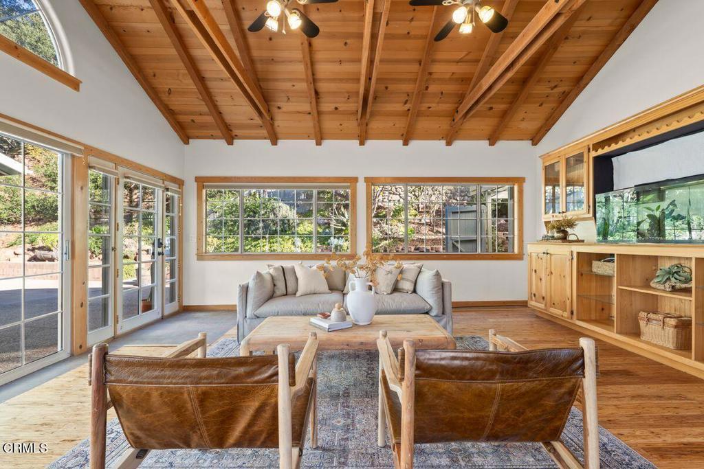 MLS #V1-33729 image #8