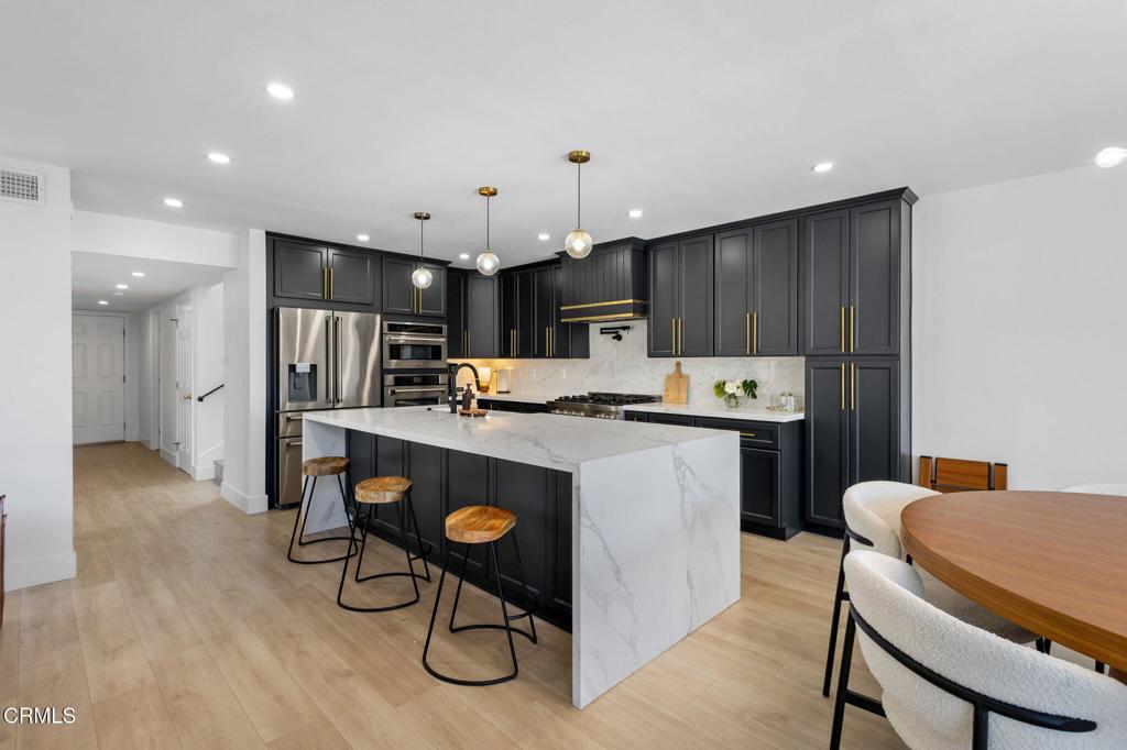 MLS #V1-33730 image #13