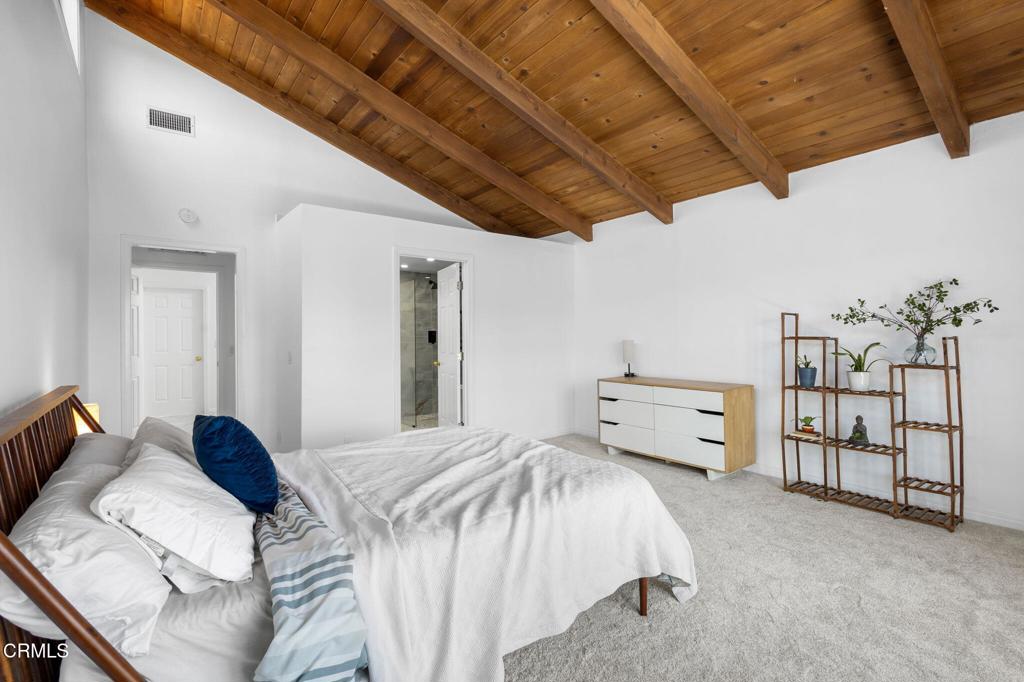 MLS #V1-33730 image #18